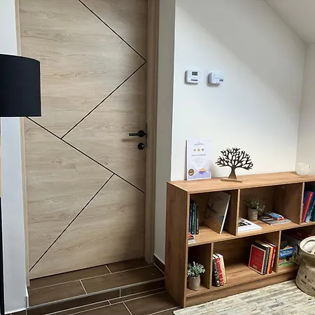 Borostyan Vendeghaz - 佐洛埃格塞格