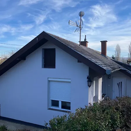 度假居 Borostyan Vendeghaz - *